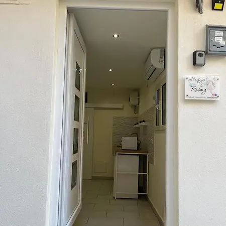 Appartamento Al Rifugio Di Rosmy